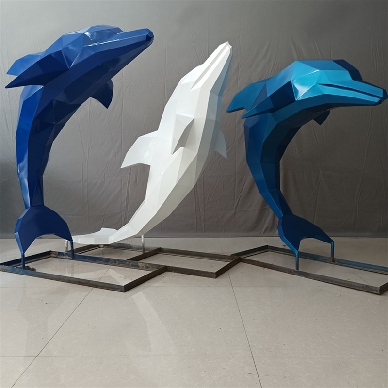 城市海豚动物雕塑