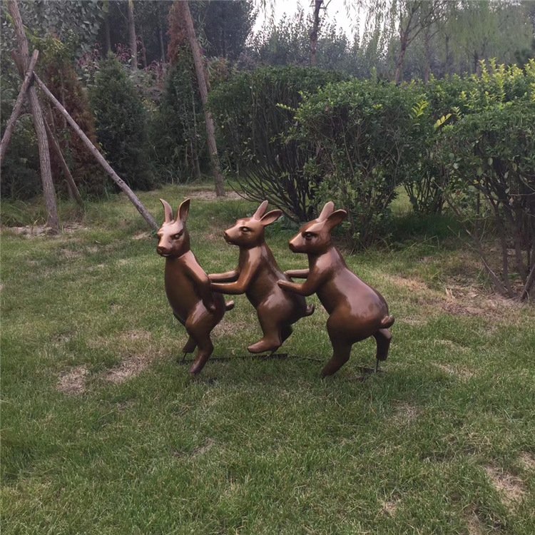 公园兔子动物铜雕